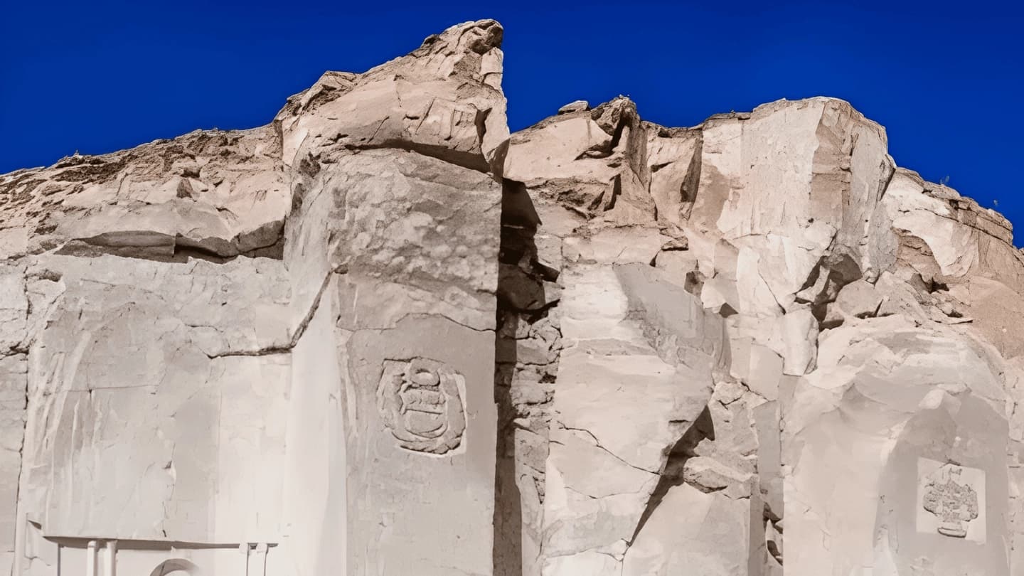 Tour por la Ruta del Sillar y Cañon de Culebrillas en Arequipa