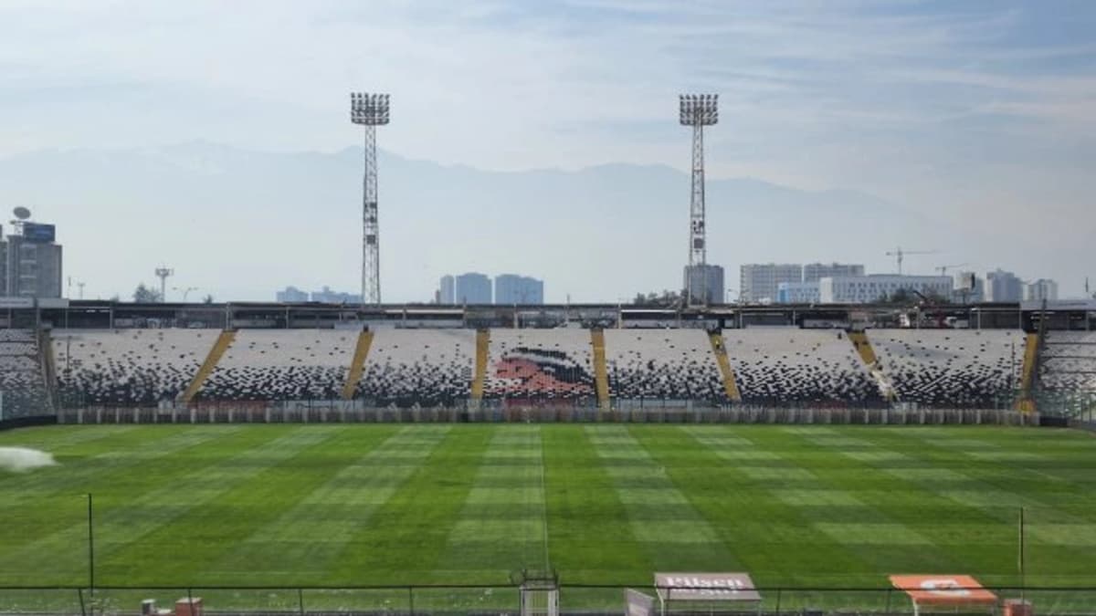 Tour to the Colo-Colo Museum and Monumental Stadium in Santiago