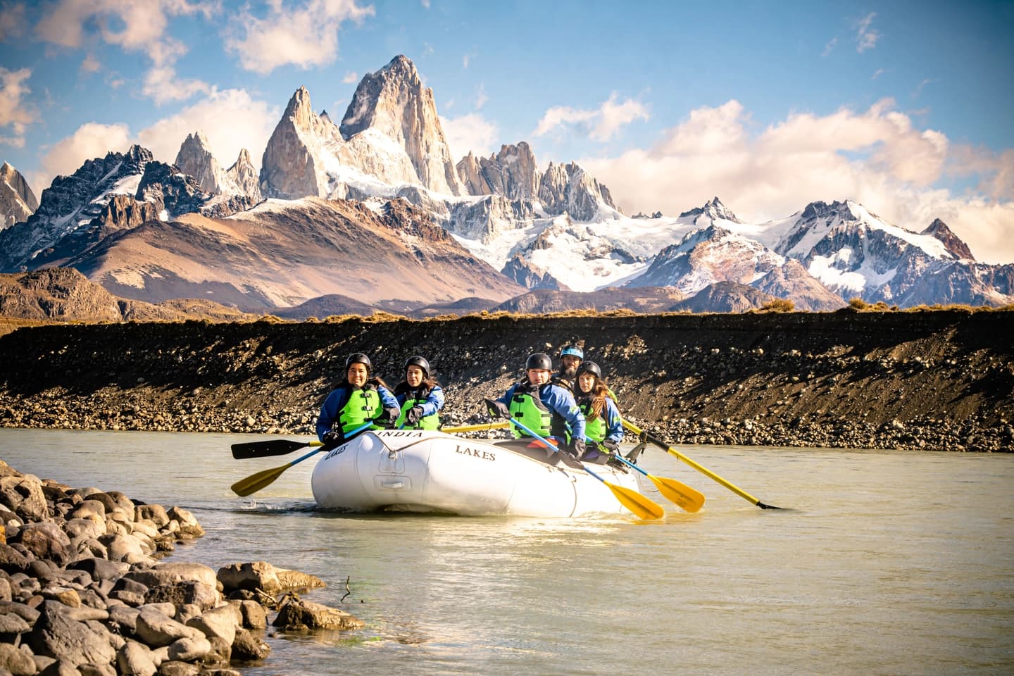 Rafting en El Chaltén: Adrenalina y Día Completo desde el Calafate
