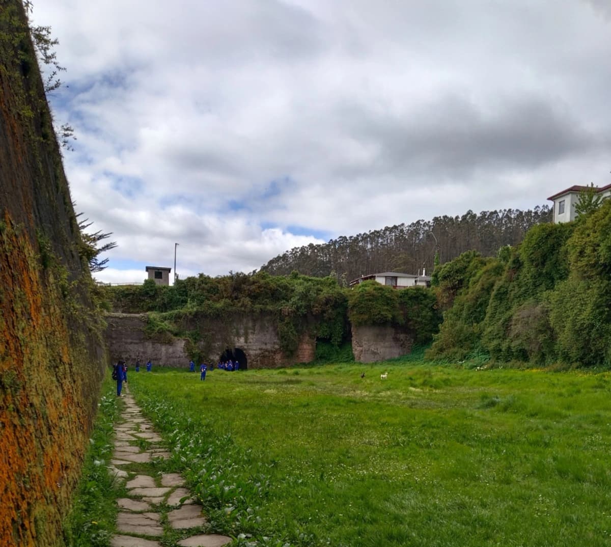 Navega Desde Valdivia a Corral e Isla Mancera: Un Viaje Colonial