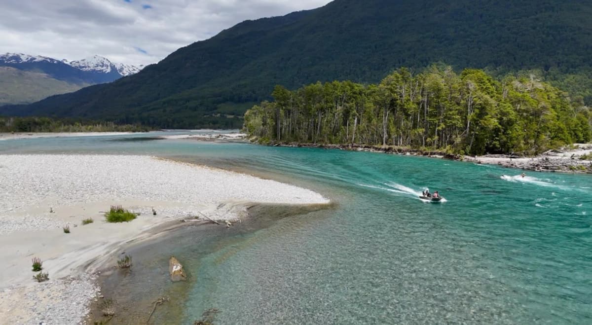 Trekking Las Rosas en Río Puelo: Naturaleza y Permacultura