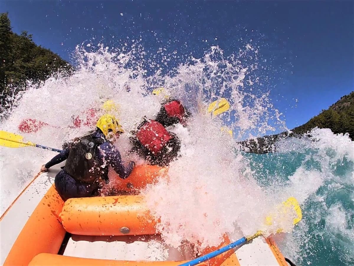 Vive el Rafting en el Imponente Río Baker de Chile