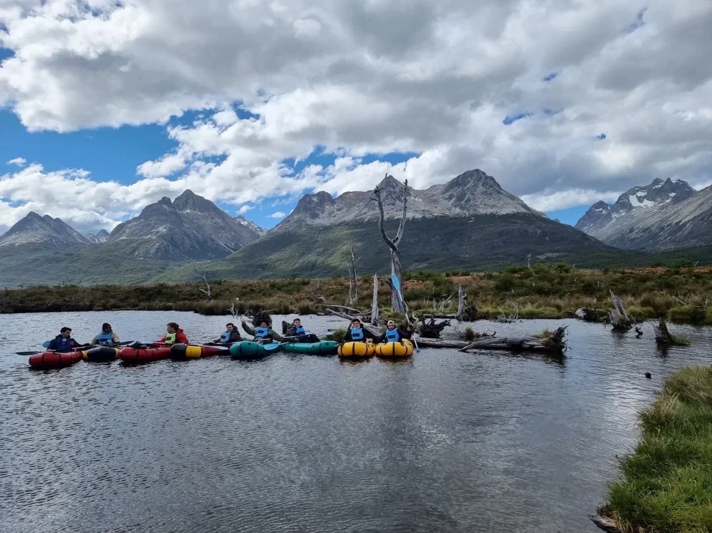 Trekking y Packrafting en el río Olivia en Ushuaia