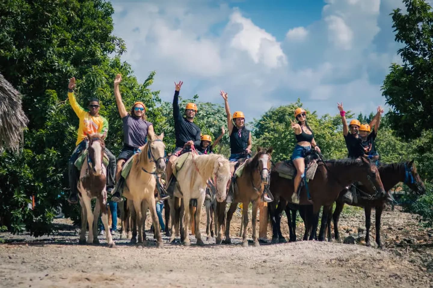 Punta Cana: combo de cuatrimoto, tirolesa o caballo y baño en cenote
