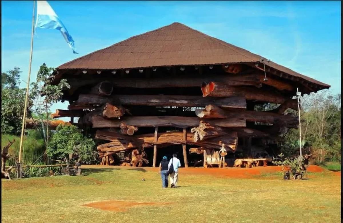 La Aripuca, Comunidad Guarani, Hito 3 fronteras