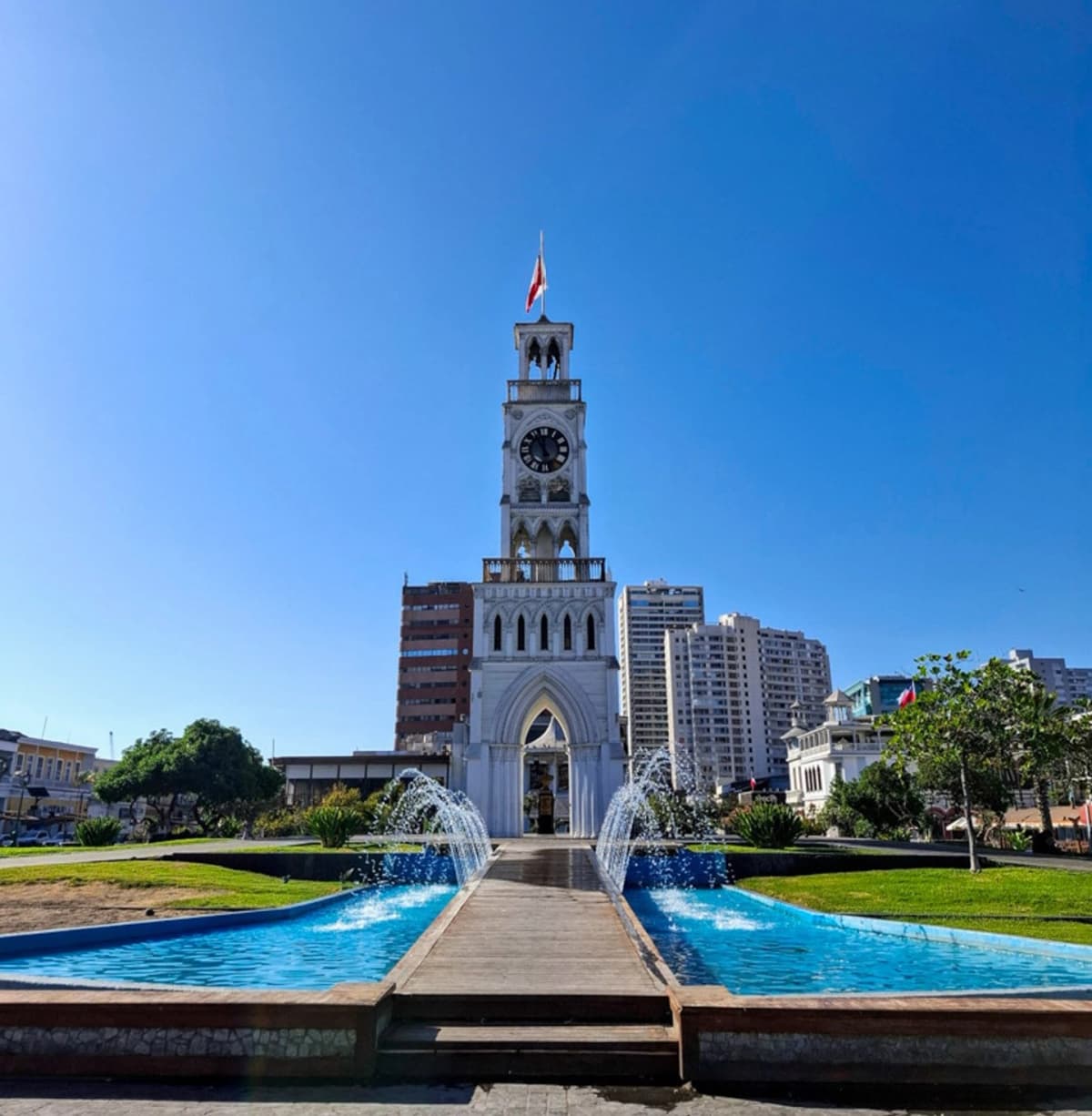 City Tour por Iquique: Ruta Gloriosa entre Historia y Mar