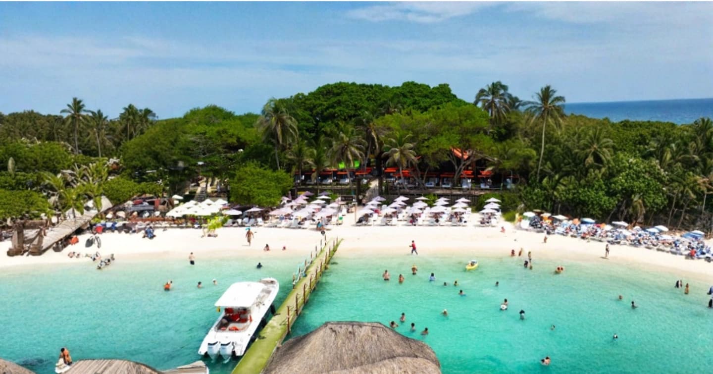 Pasadía con Barra Libre en Islas del Rosario desde Cartagena