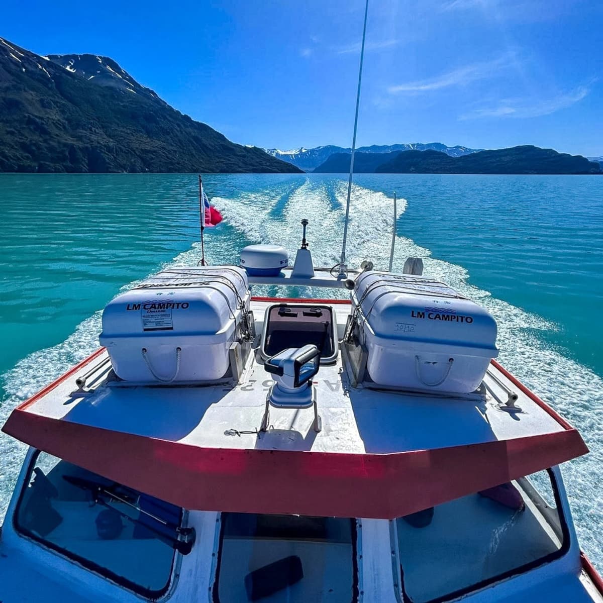 Cruce lacustre por el Lago O’Higgins: Desde Candelario Mancilla a Villa O'Higgins