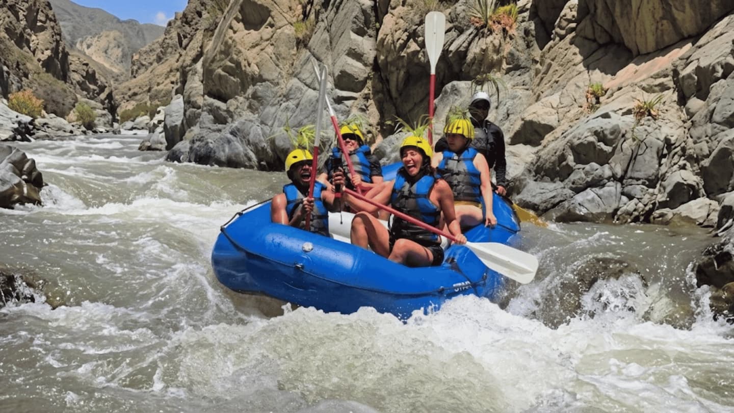 Rafting en el Río Chili en Arequipa