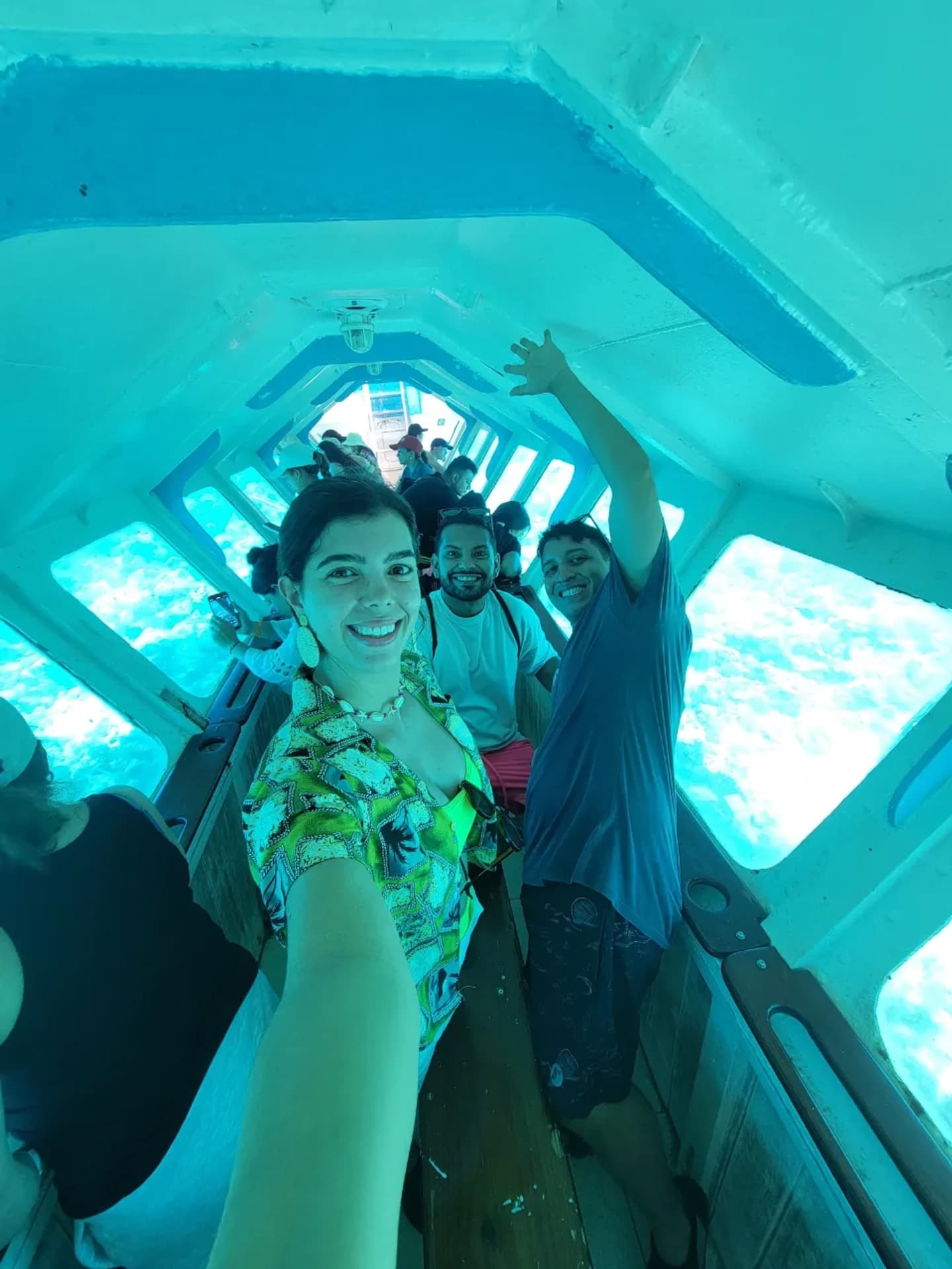 Navegación en Semi Submarino por la Bahía Spratt Bight en San Andrés