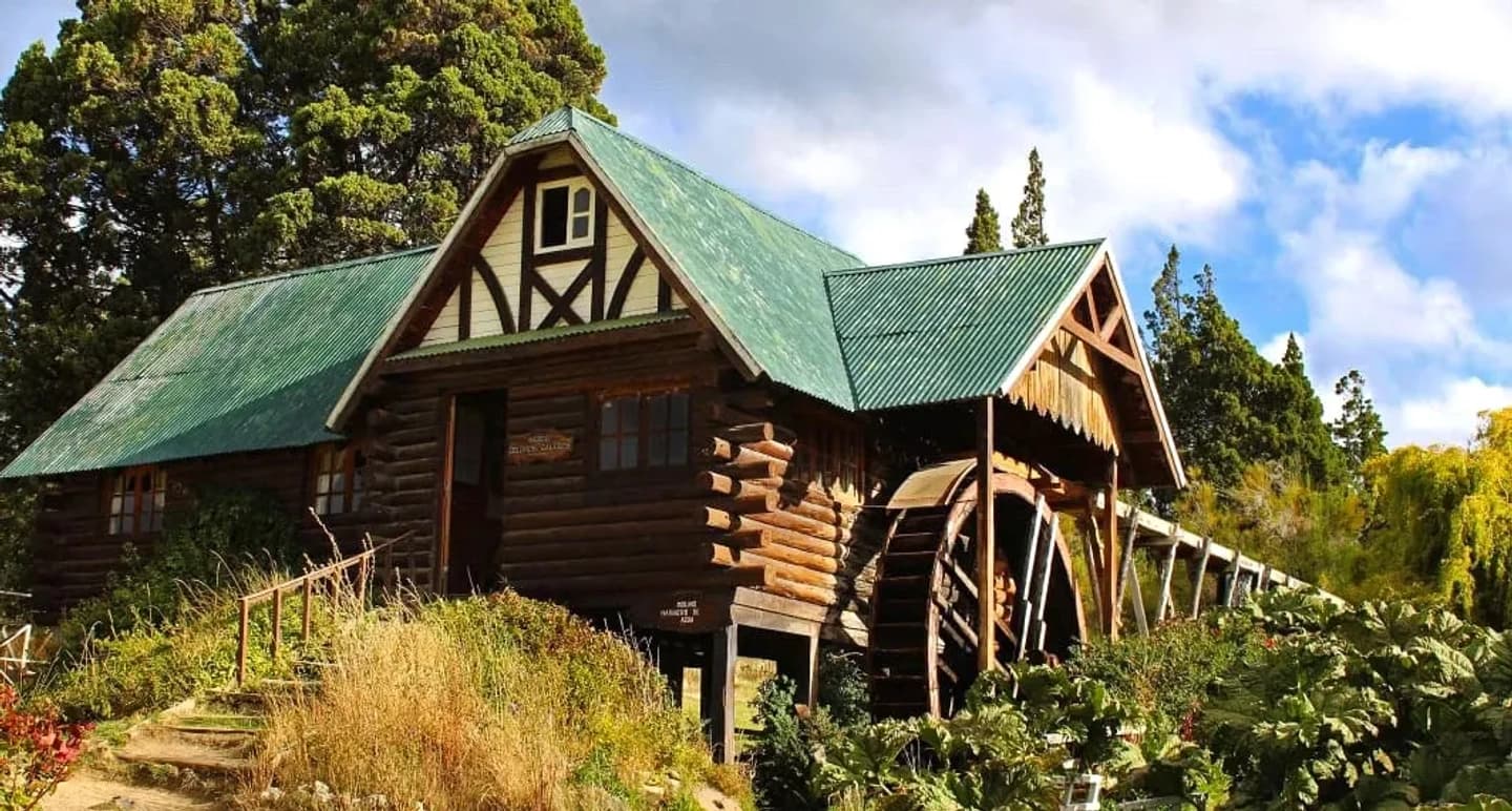 Excursión a Trevelin, Cascadas, Molino y Viña