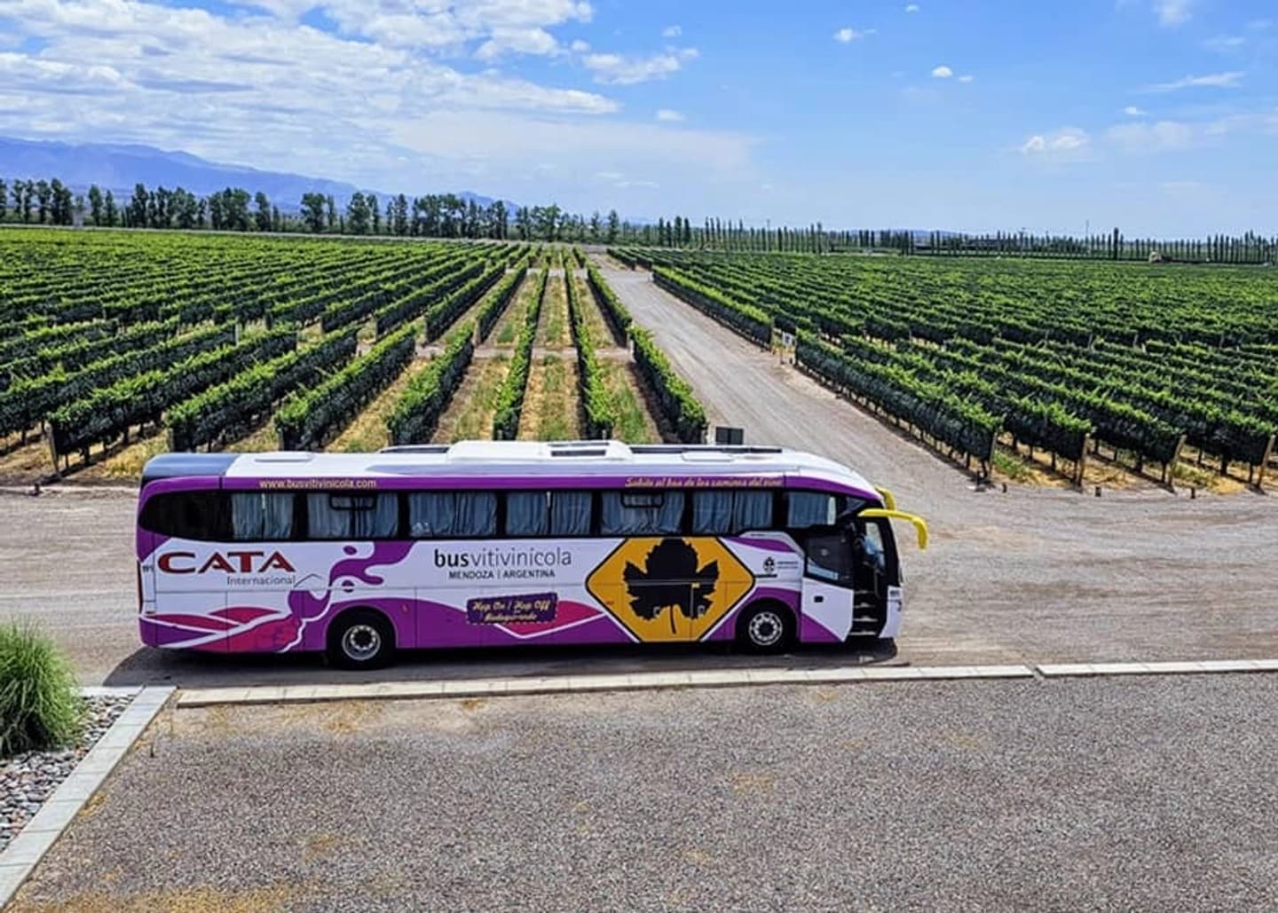 Bus Vitivinícola Hop On Hop Off en Mendoza