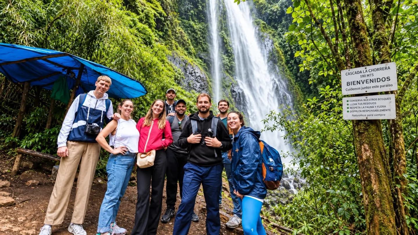 Trekking a la Cascada La Chorrera desde Bogotá