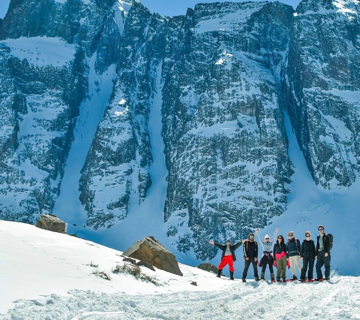 Trekking con Raquetas en Cajón del Maipo: Aventura Invernal Única