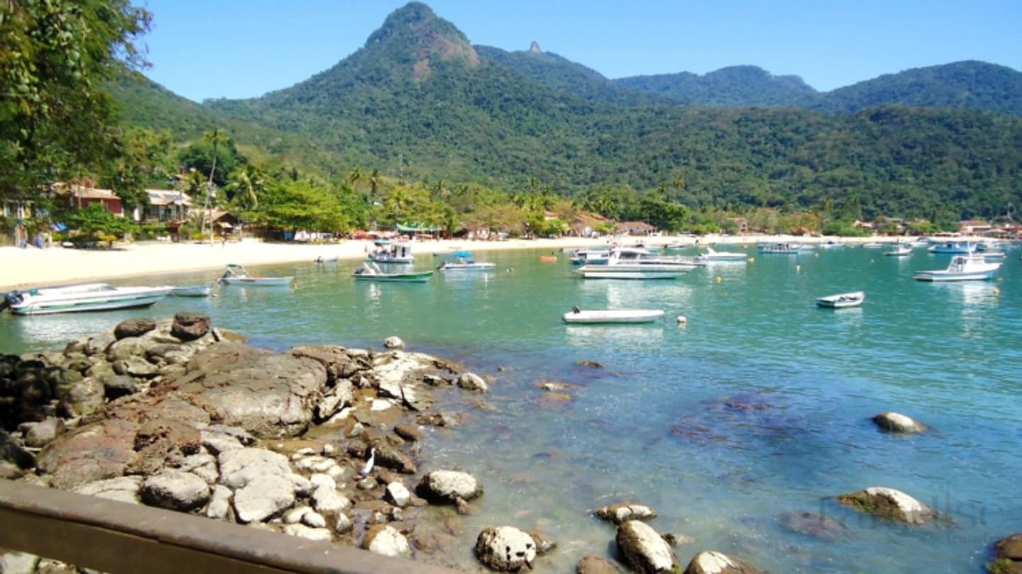 Traslado marítimo compartido a Conceição de Jacareí desde Angra dos Reis