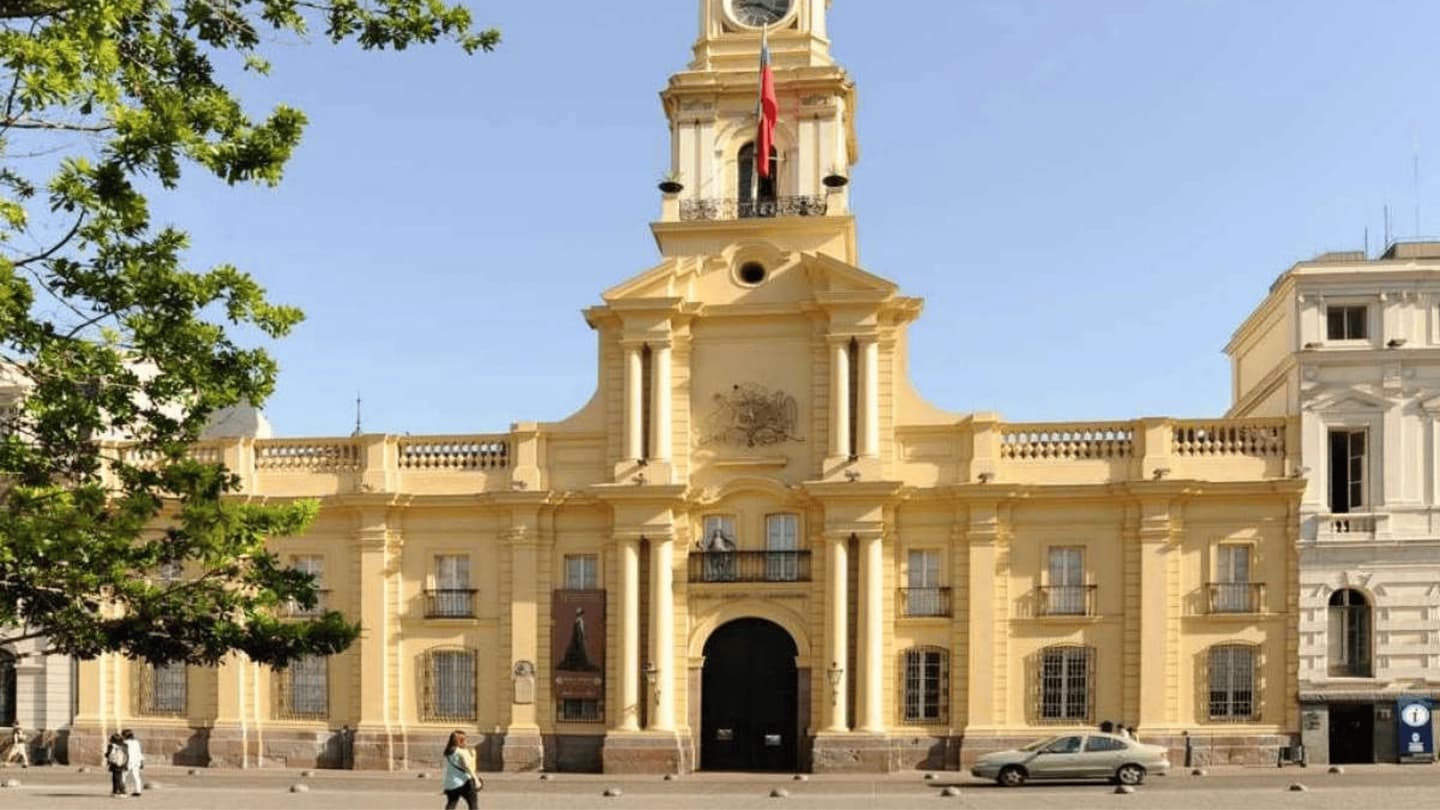 Tour Huellas de la Memoria por museos históricos de Santiago