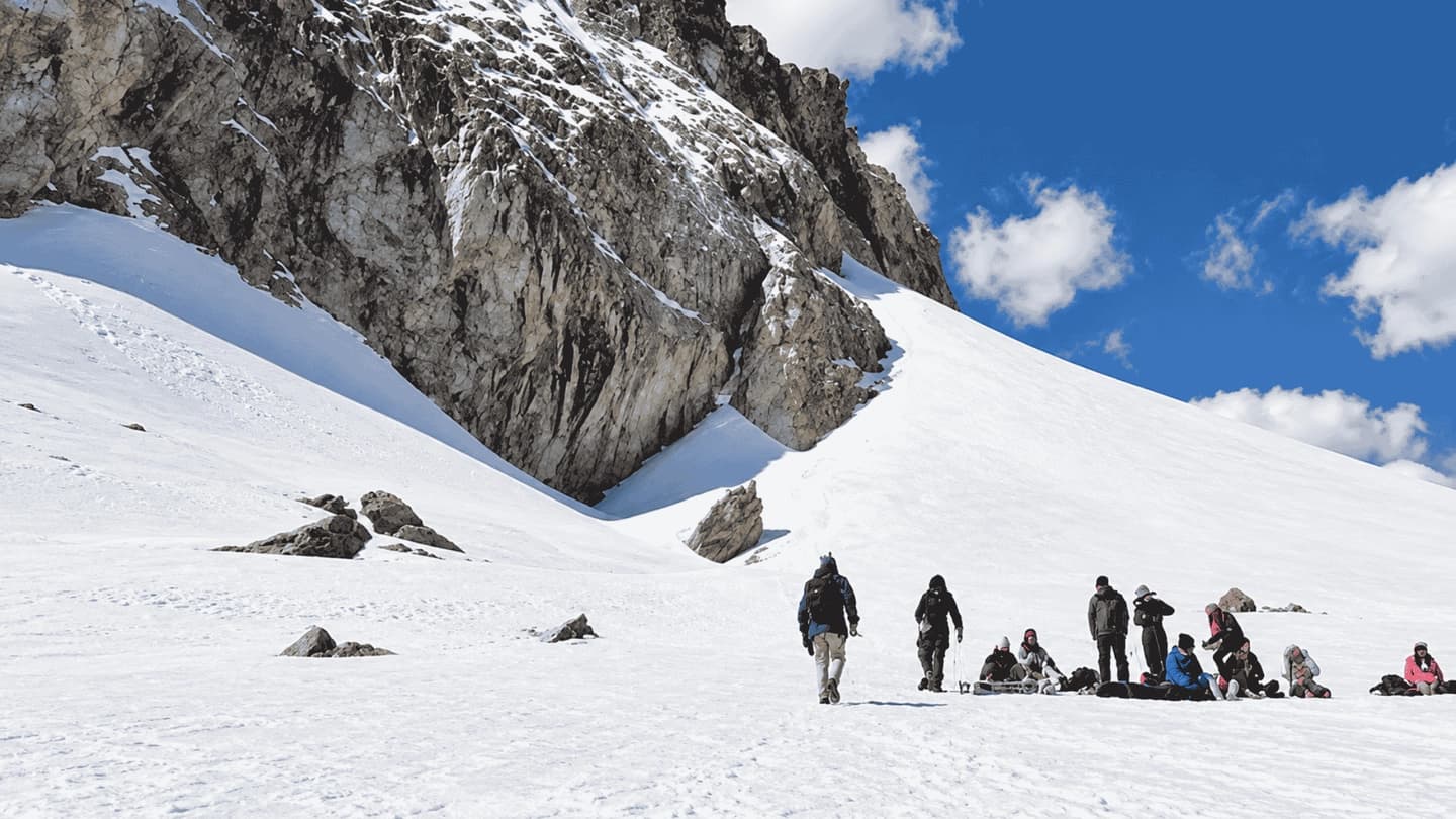 Tour a Laguna Esmeralda y Nevado Charquini desde La Paz