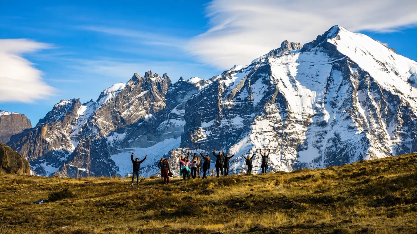 Trekking Aonikenk and Cuernos Viewpoint from Puerto Natales