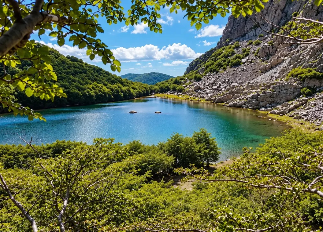 Coihueco: Embalse Coihueco, artesanía y naturaleza precordillerana