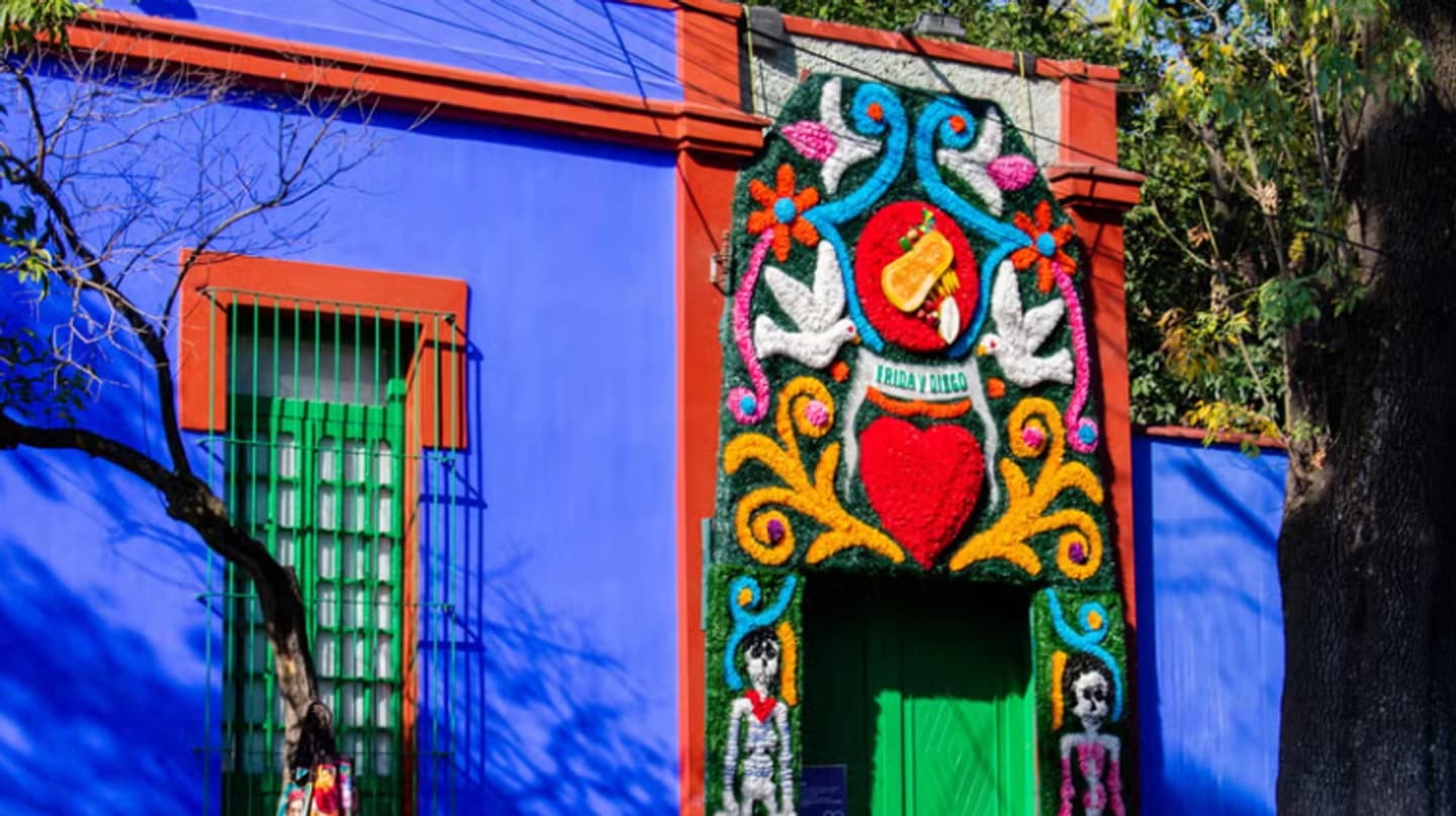 Experiencia completa Museo Frida Kahlo con Xochimilco en Ciudad de México