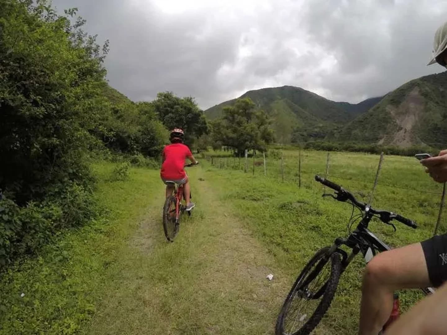 Mountain bike through Quebrada del Toro from Salta