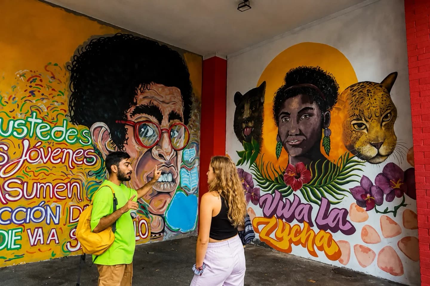 Tour de graffiti y murales en Cali