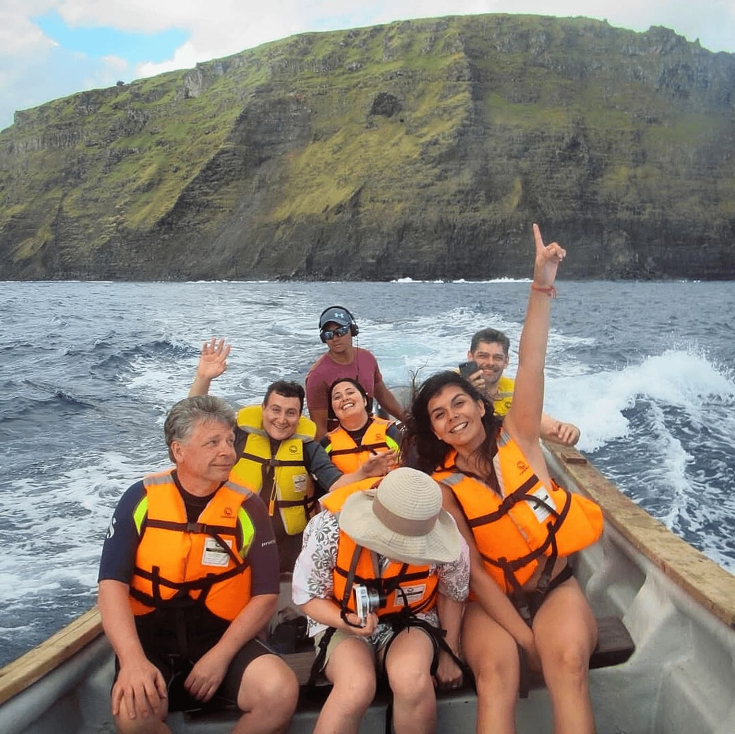 Navegación a los Motu y snorkel en Rapa Nui