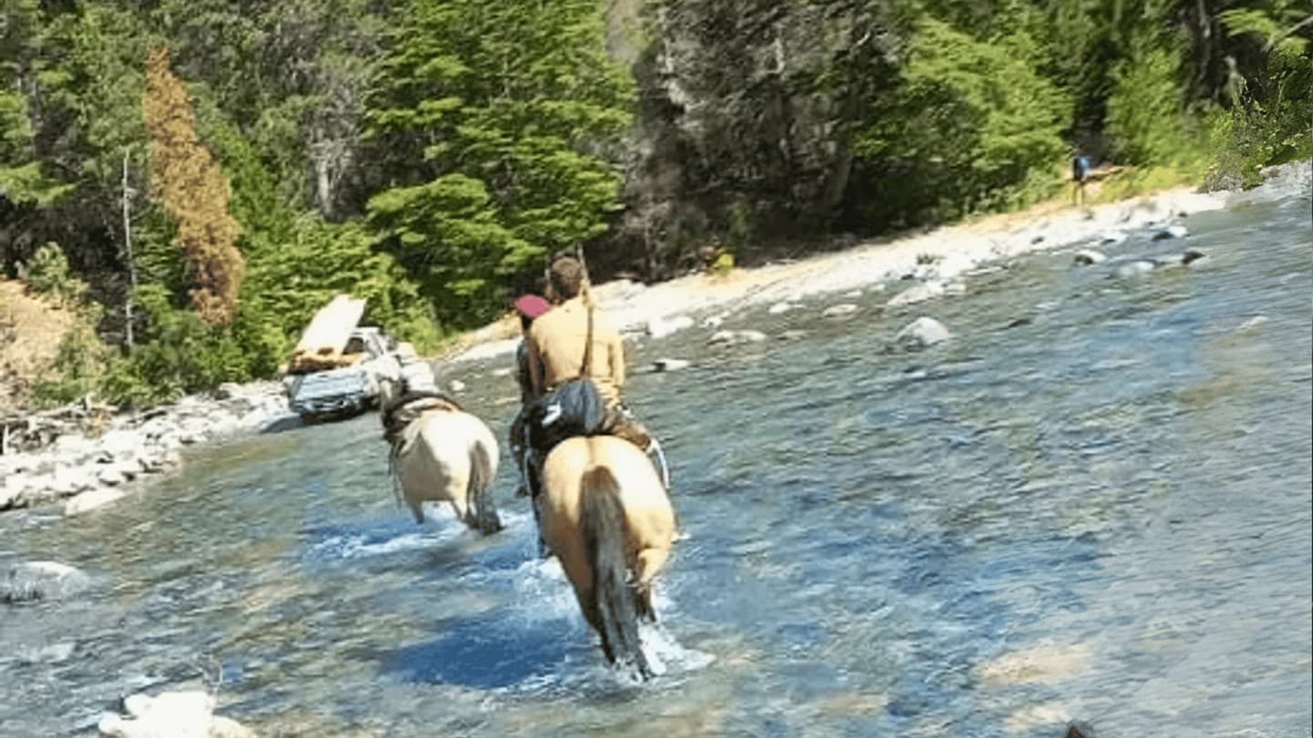 Horseback Ride to Cajón del Azul in El Bolsón