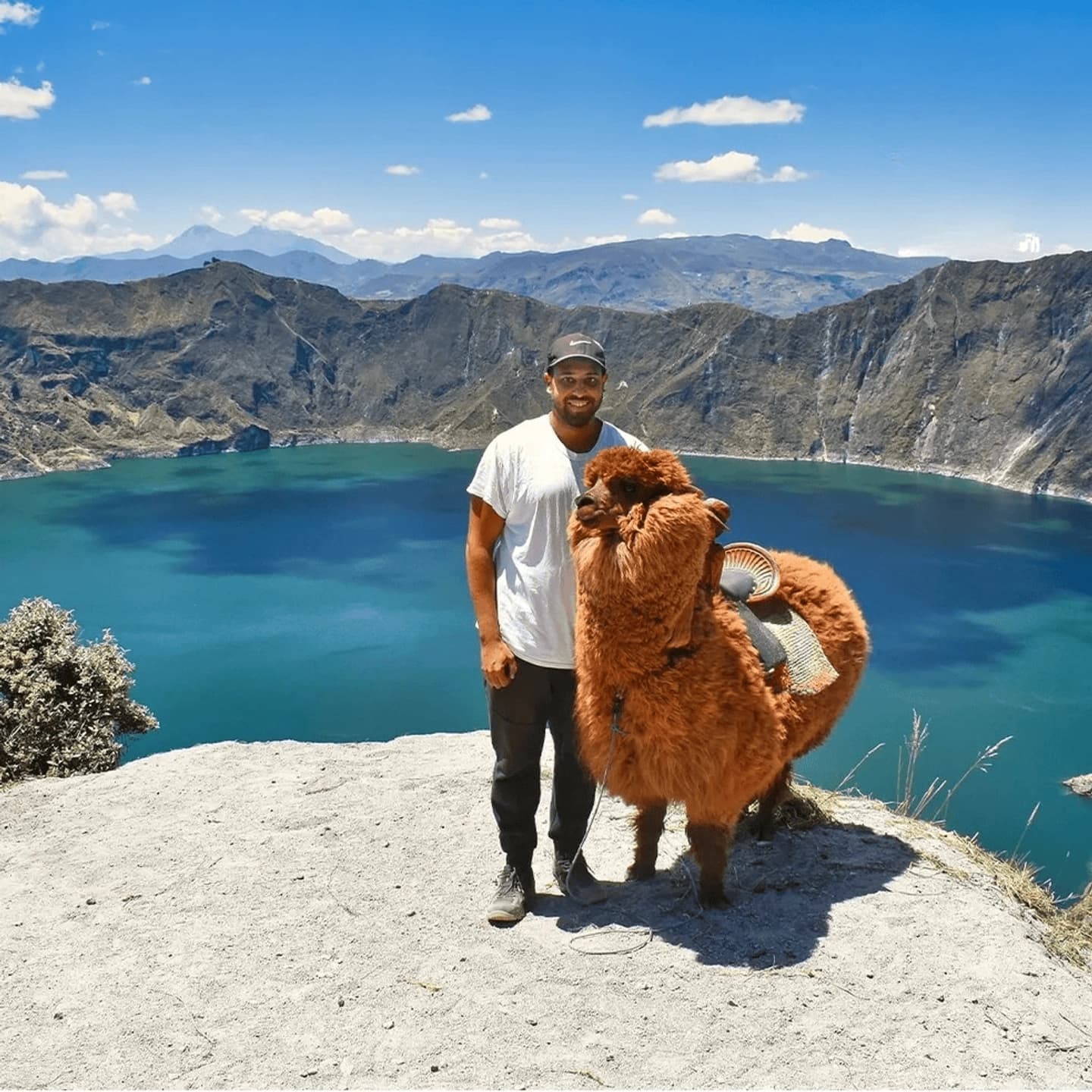 Trekking Cultural a la Laguna Quilotoa y Visita al Cañón de Toachi desde Quito